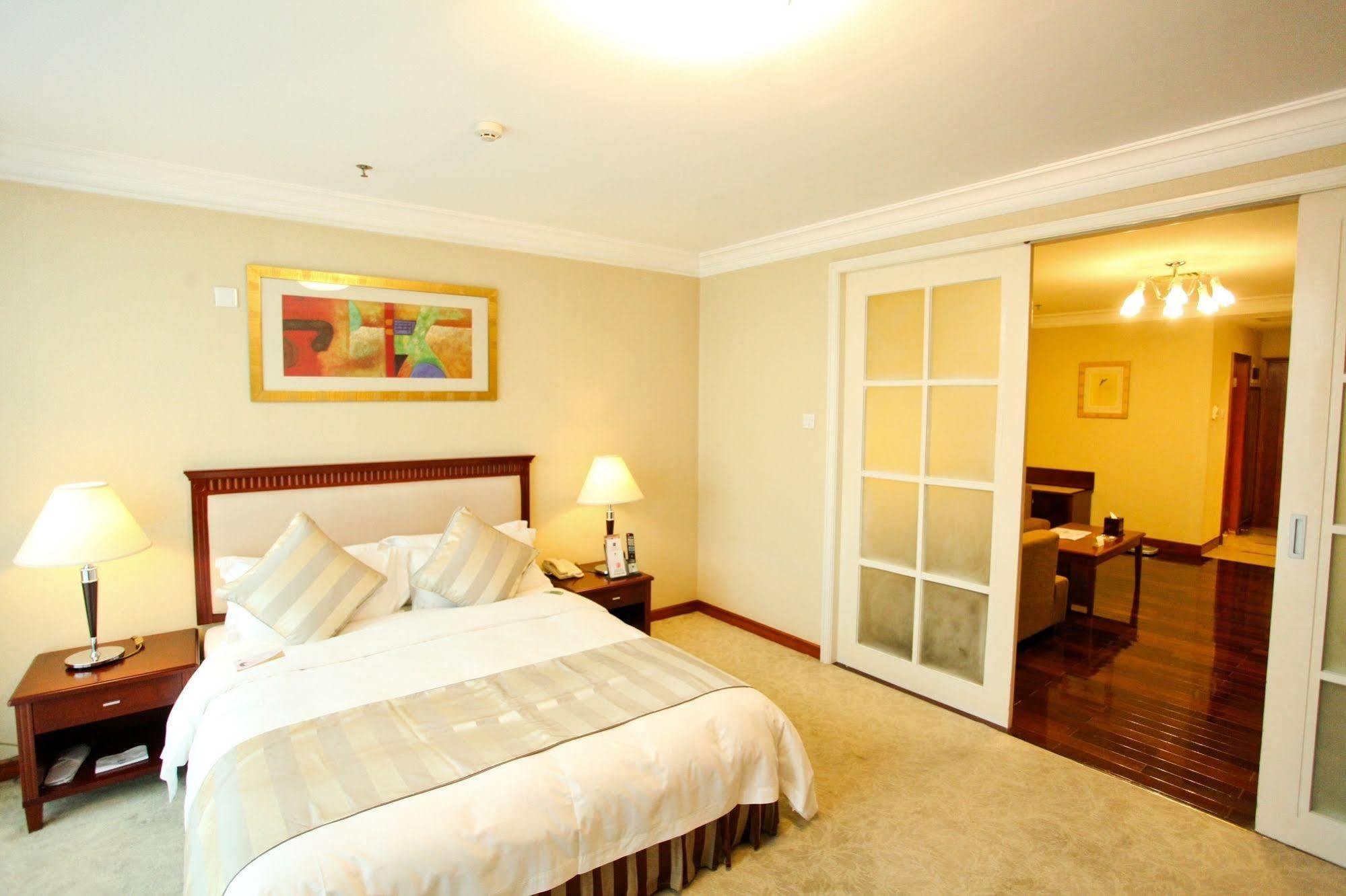 Shenzhen Dongmen Metropark Suites Hotel エクステリア 写真